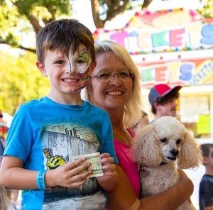 Meet your Posher, Lisa